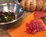 A picture of step 1 of Fresh Tuna Burger.