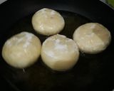 Foto langkah ke 5 dari resep Bomboloni ultah cookpad.