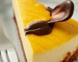A picture of step 15 of Mango Mousse Cake.