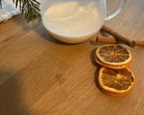 Foto del paso 4 de la receta Leche aromatizada para el roscón con agua de azahar