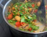 Foto del paso 5 de la receta: Tallarines con champiñones y tomates cherry