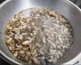 A picture of step 3 of Cream of Mushroom (soup with fresh cream & spring onion).