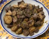Une image de l'étape 10 de Bœuf mariné sauté aux épices créoles et pommes grenailles.