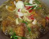 Foto langkah ke 4 dari resep Ayam goreng kunyit saos tiram.