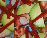 Foto del paso 5 de la receta Ensalada de tomate con aliño de gambas al ajillo