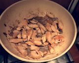 Pas rețetă Pui cu smântână, ciuperci și parmezan 6 fotografie