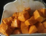 Foto del paso 2 de la receta: Solomillo de pavo relleno acompañado de calabaza especiada en freidora de aire