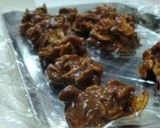 A picture of step 10 of Soft and Chewy Florentine-Style Chocolate Crunch.