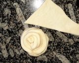 Foto del paso 6 de la receta: Pan en forma de rosas