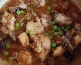 A picture of step 5 of Chicken Mattar Pualo 😍😍.