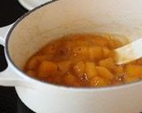 A picture of step 3 of Persimmon Jam.