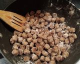 A picture of step 3 of Blondie's Sausage Stroganoff.