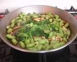 Foto del paso 5 de la receta: Paella de verduras, gambas y bacalao