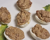 Foto del paso 7 de la receta: Huevos rellenos de champiñones y anchoas