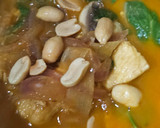 Foto del paso 6 de la receta: Sopa de pollo, fideos de arroz, espinacas y cilantro