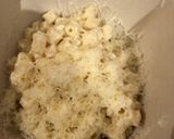 A picture of step 6 of Cheesy pasta.
