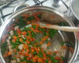 Foto del paso 3 de la receta: Arroz tres delicias sin gambas