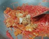 A picture of step 3 of Jaggery and carrot rice.