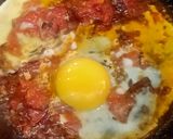 A picture of step 1 of Anda paratha.
