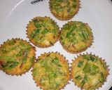 A picture of step 4 of Chicken veg muffins.