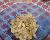 Foto langkah ke 3 dari resep Kacang bawang renyah.