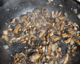 Foto del paso 2 de la receta: Espaguetis integrales a la carbonara vegana