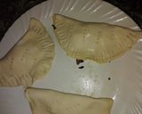 A picture of step 4 of Mushroom and tomato salsa pies.
