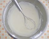 A picture of step 3 of Sakura No-Bake Cheesecake.
