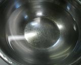 A picture of step 3 of Osechi Flower Vinegar-Pickled Lotus Root.