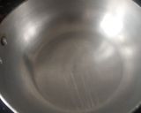 A picture of step 4 of Sweet dry fruit samosa.