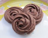 A picture of step 9 of Quick, Easy, Delicious Spritz Cookies.