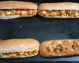 A picture of step 5 of Cheesy paneer tikka hot dog.