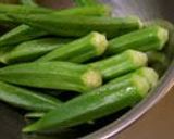 A picture of step 1 of Pan-Fried Okra with Ginger Marinade.