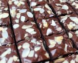 Foto langkah ke 6 dari resep Fudgy & Shiny Crust Brownies Selai Coklat | Tanpa DCC.