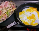 A picture of step 11 of Hiroshima-Style Okonomiyaki.