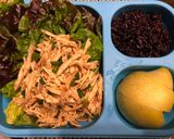 รูปขั้นตอนการทำที่ 3 ของ ยำไก่ฉีก เมนูอาหารกลางวันสำหรับคนรักสุขภาพ