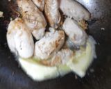 A picture of step 4 of My Buttered Garlic Chicken 😚.