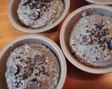 A picture of step 4 of Steamed Bread with Oatmeal and Black Sesame.