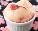 A picture of step 7 of Steamed Bread with Cherry Blossom and Green Tea.