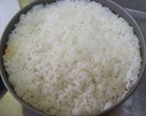 A picture of step 7 of Easy! Tuna Soboro Rice Cake.