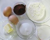 A picture of step 1 of Cocoa Crepe Roll Cake with Whole Strawberries.
