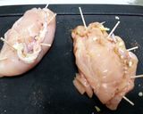 A picture of step 2 of Cheesy Onion Fried Chicken.