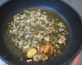 A picture of step 4 of Simple Oyster Ajillo (Simmered in Oil).