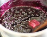 A picture of step 3 of Easy and Pretty Blueberry Jam.
