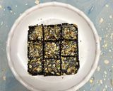 ड्रायफ्रूट चॉकलेट बिस्कीट केक (dry fruit chocolate biscuit cake recipe in marathi) रेसिपी स्टेप 1 फोटो 