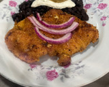 Foto del paso 4 de la receta: "Pechugas de pollo empanizadas, doradas y crujientes ¡Un plato irresistible!"