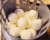 Foto del paso 2 de la receta: Ensalada de pasta con queso mozzarella fresco