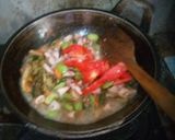 Foto langkah ke 9 dari resep Oseng Cumi Asin pete Cabai Hijau.