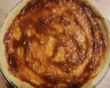 Une image de l'étape 1 de Tarte aux pommes et à la confiture de rhubarbe.