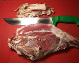 Foto del paso 1 de la receta: Cordero con especias exóticas y salsa de cebollas y pasas
